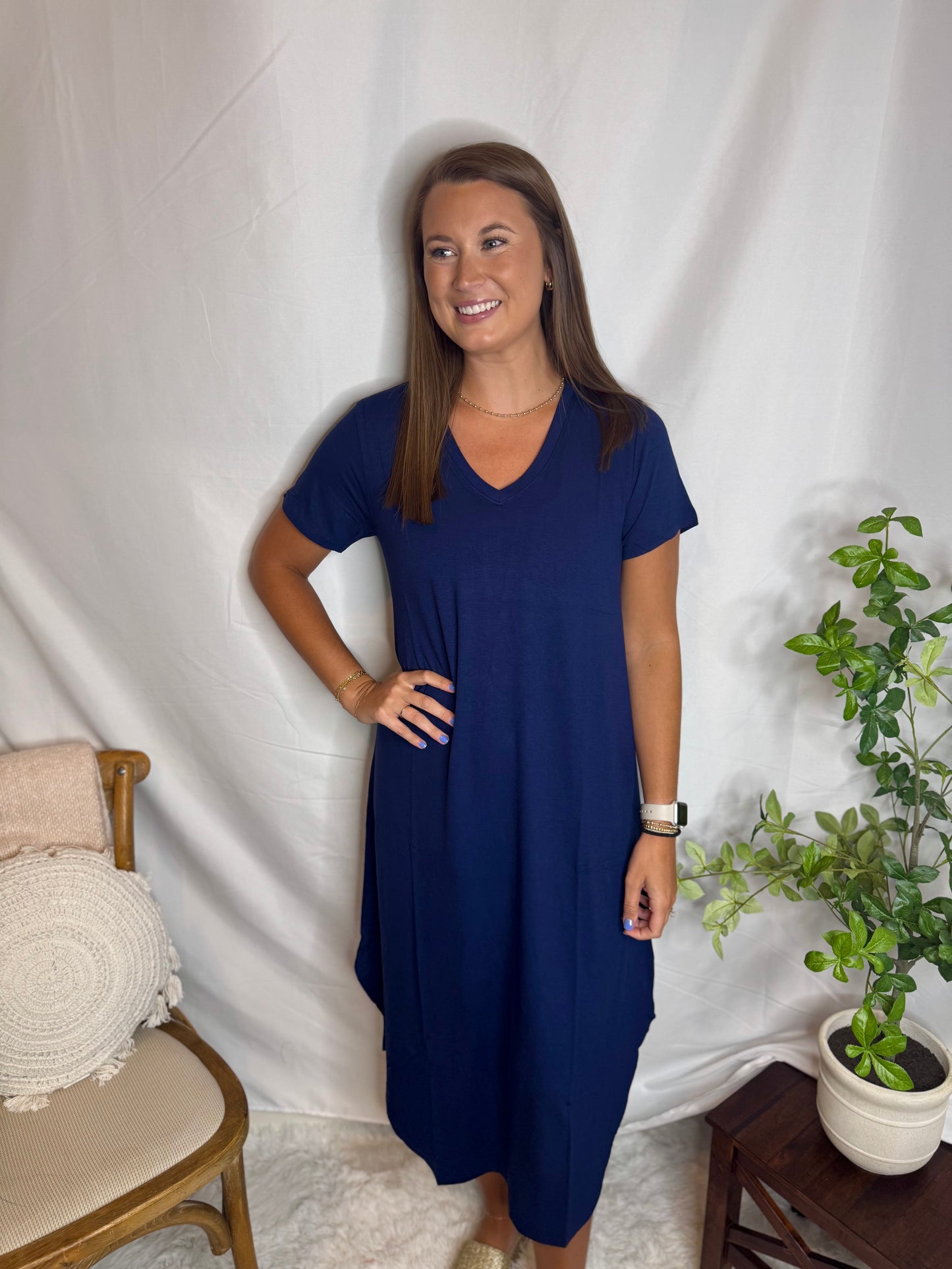 The V-Neck Short Sleeve Midi Dress