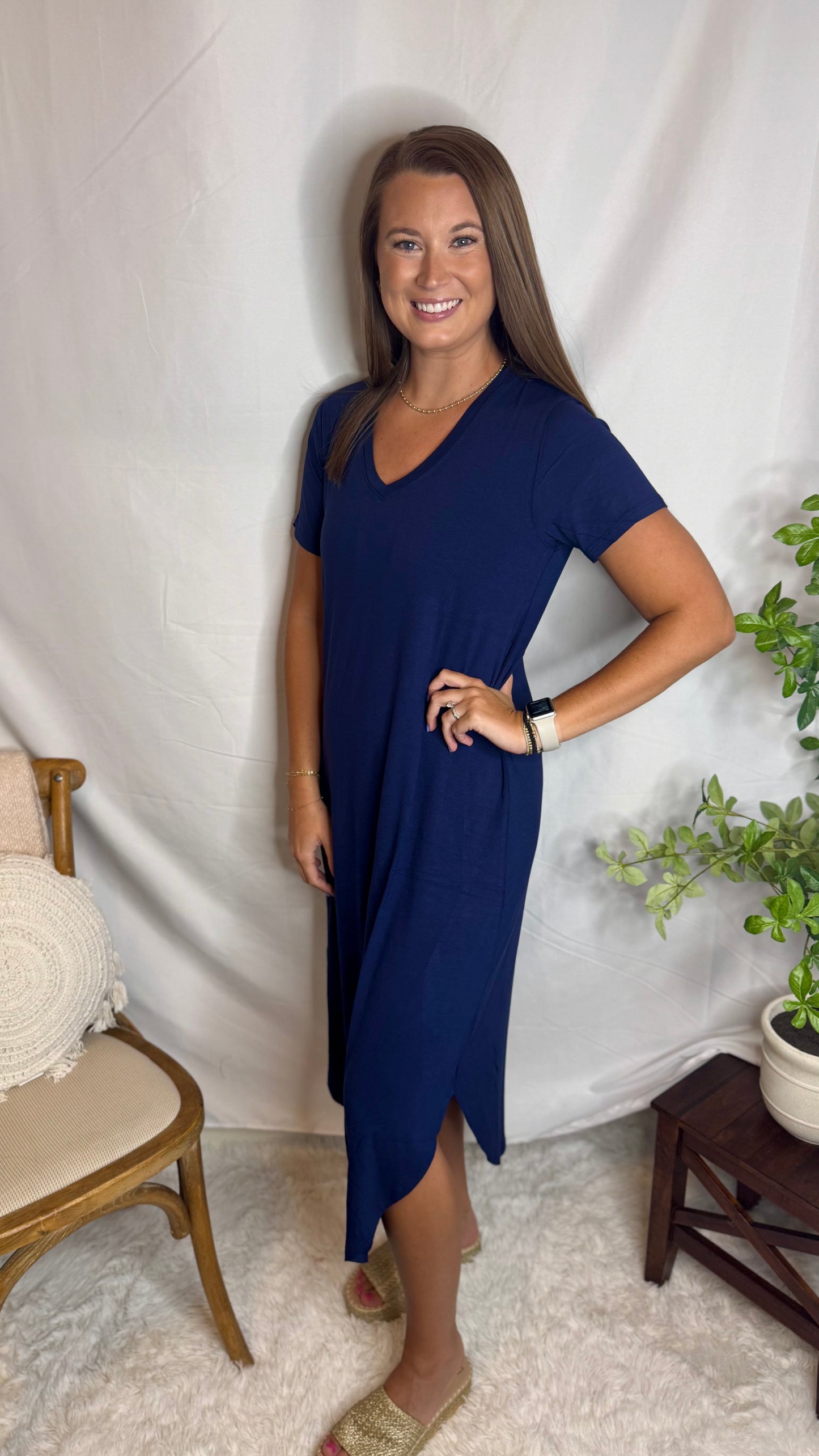 The V-Neck Short Sleeve Midi Dress