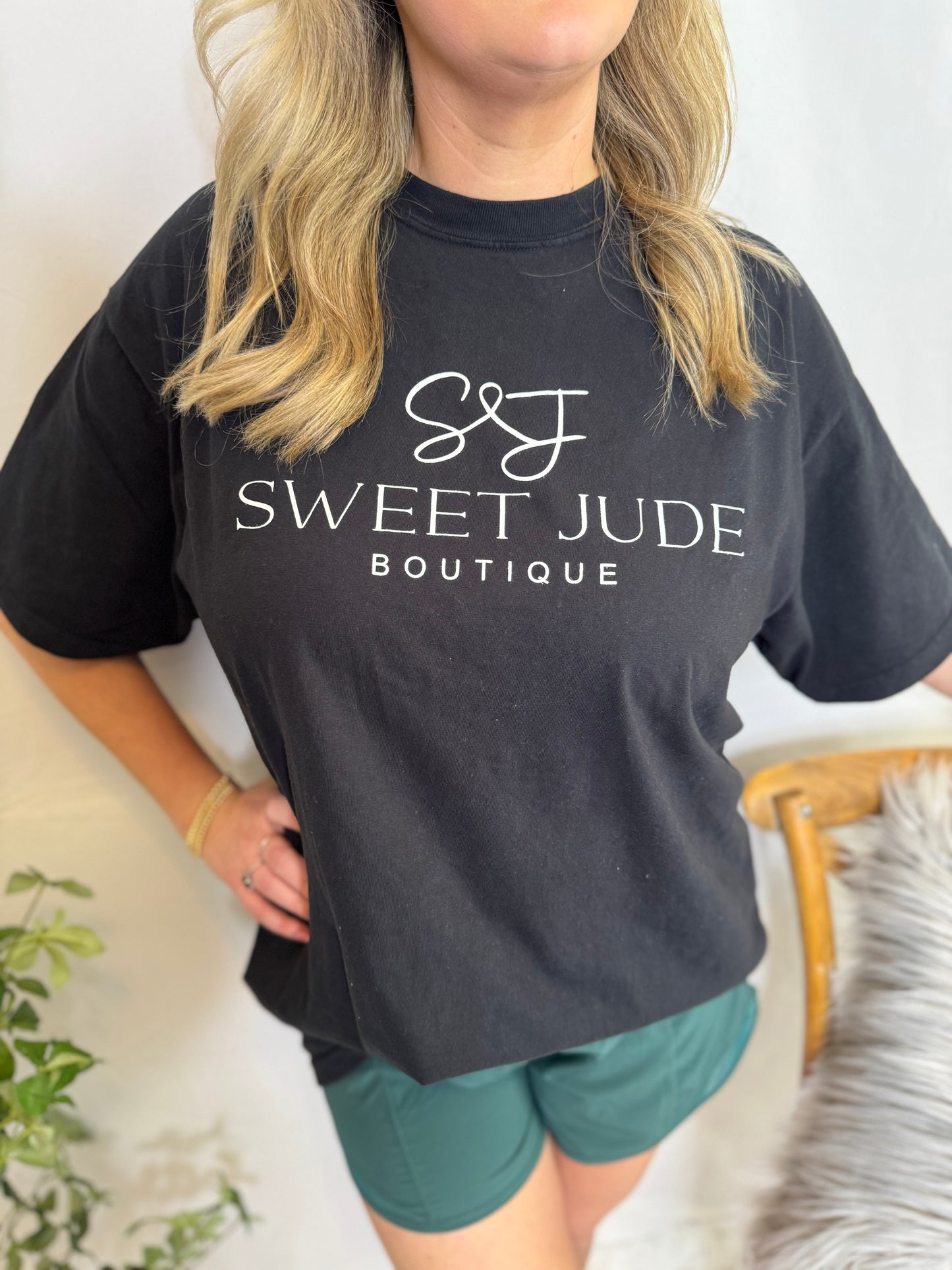 Sweet Jude T-Shirt- Black