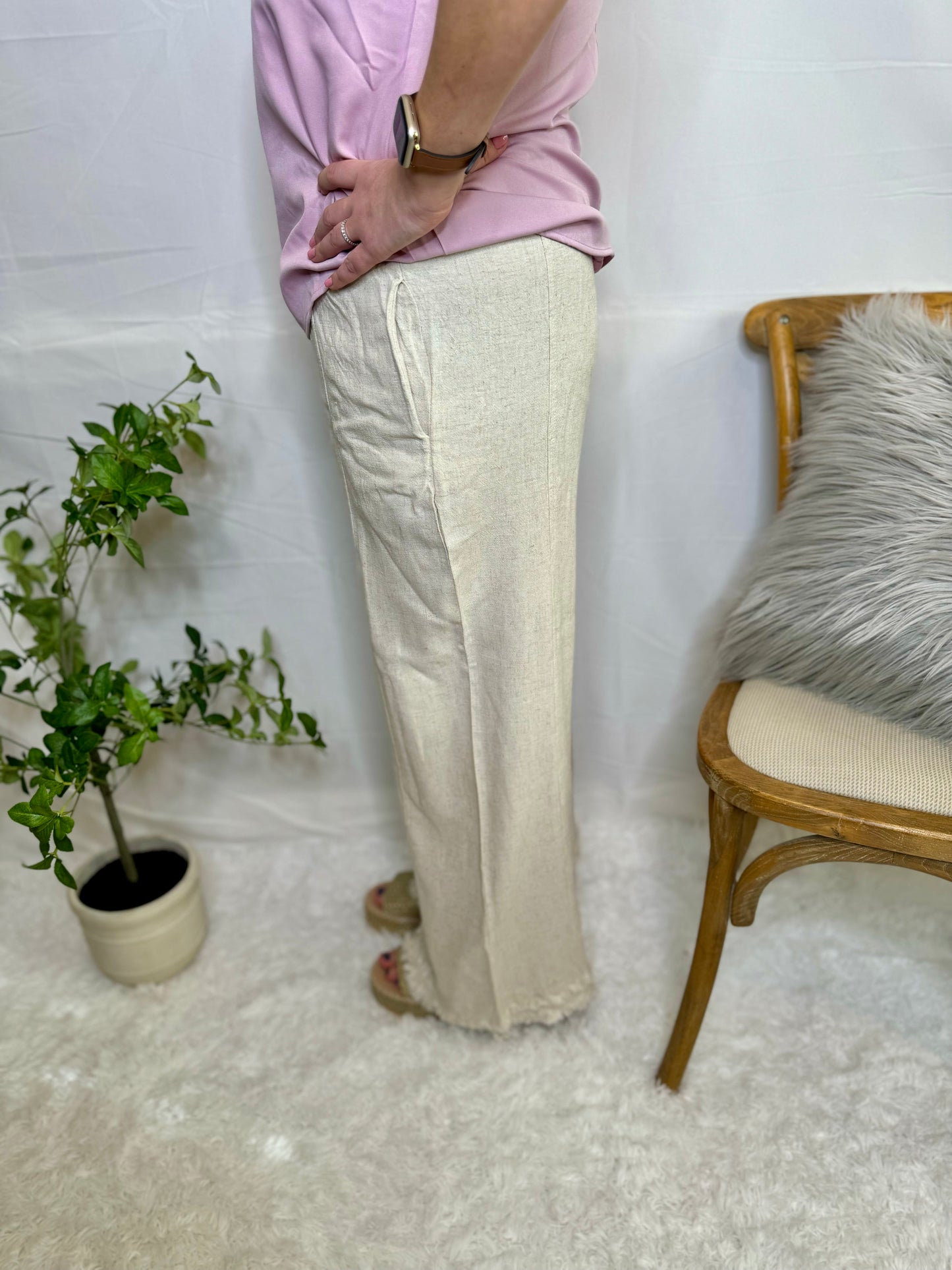 The Go With the Flow Linen Pants - Oatmeal