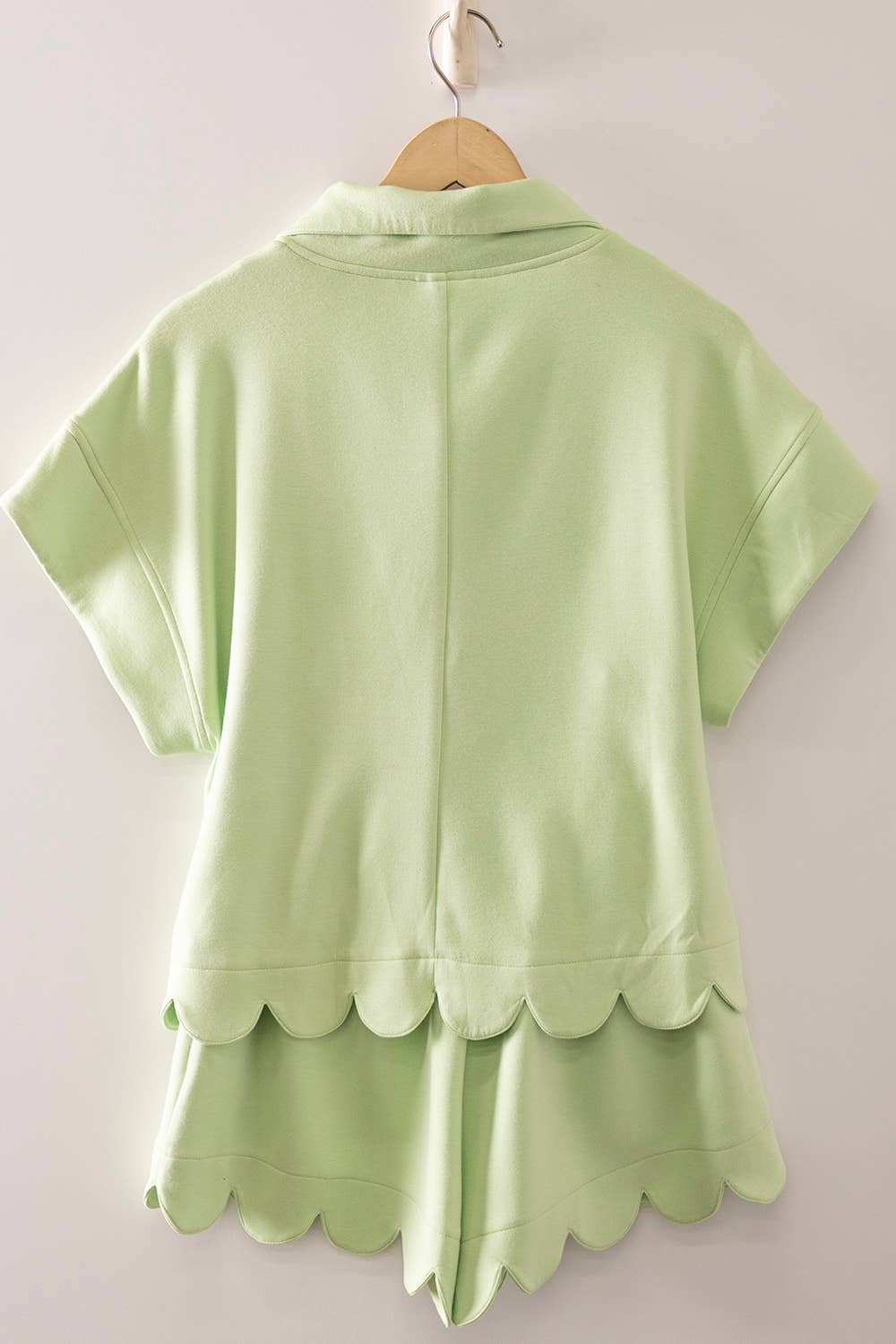 Scallop Two Piece Set